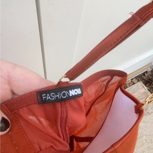 Dress - Picture 5 of 8